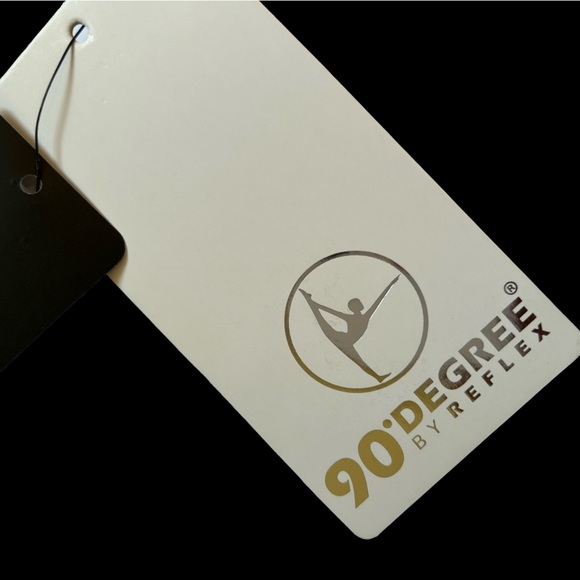 New With Tags 90degree by Reflex Capri Compression White Leggings Size M - Picture 4 of 10